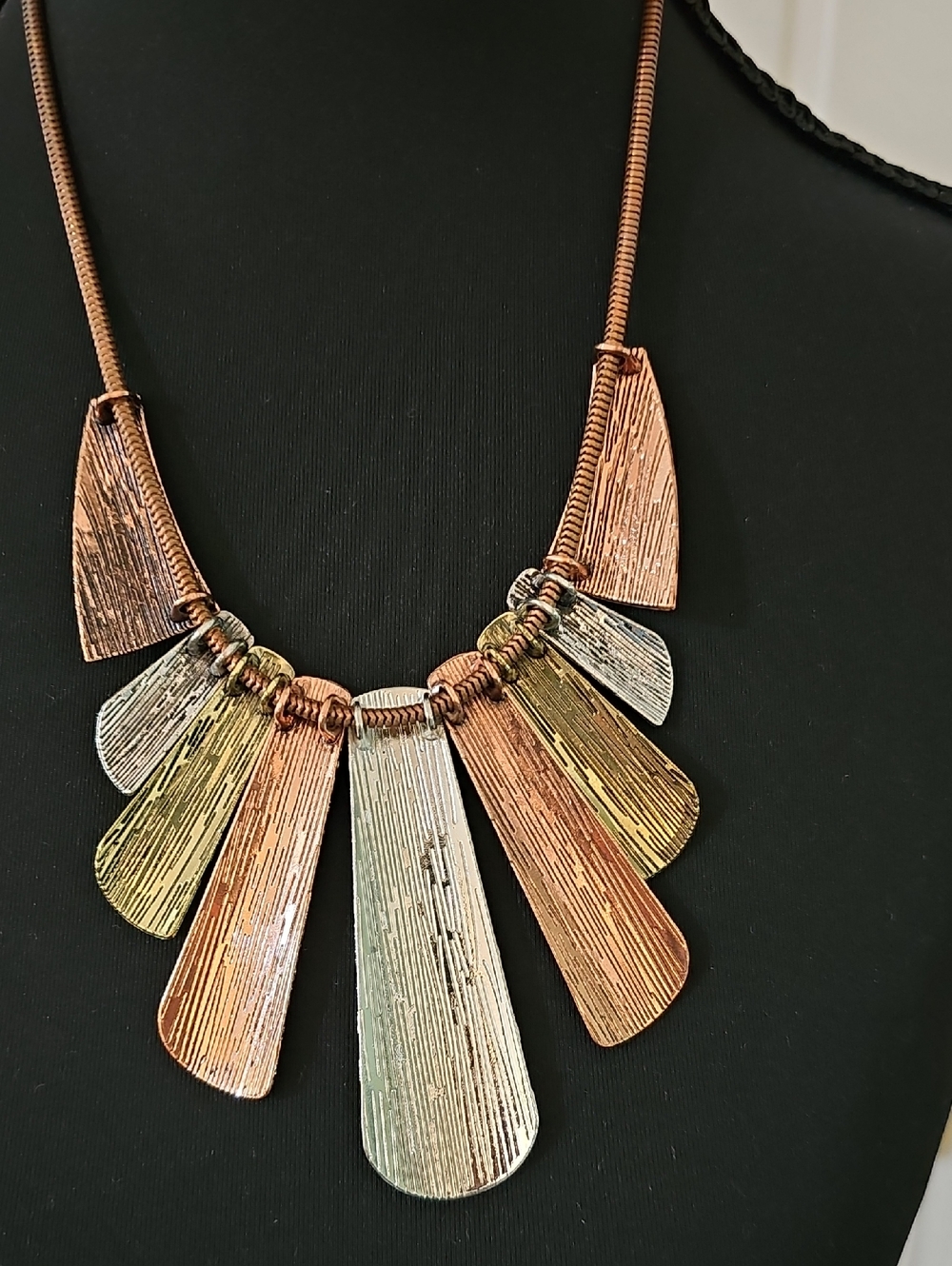 Necklace - Picture 11 of 16